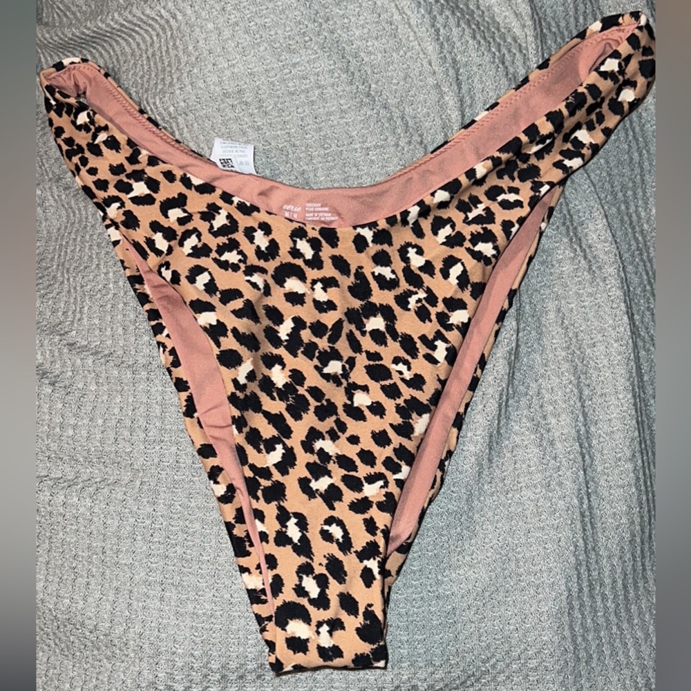 Womens bikini bottom high thigh
